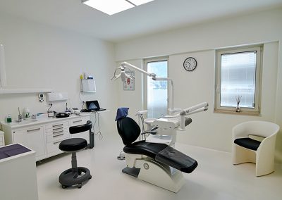 Sala riunito conservativa ed endodonzia a Caserta Dr. Antonio Barbato